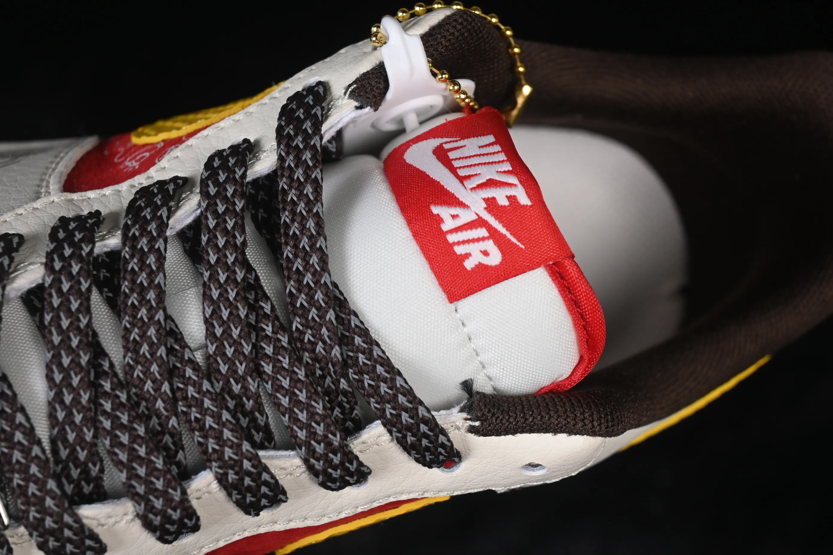 All categories Nk Air Force 1 Air Force series Nk Air Force 1 Low Air Force low-top Nike Air Force 1'07 Low red, white and yellow contrast Air Force 1 low-top casual sneakers JP2026-155